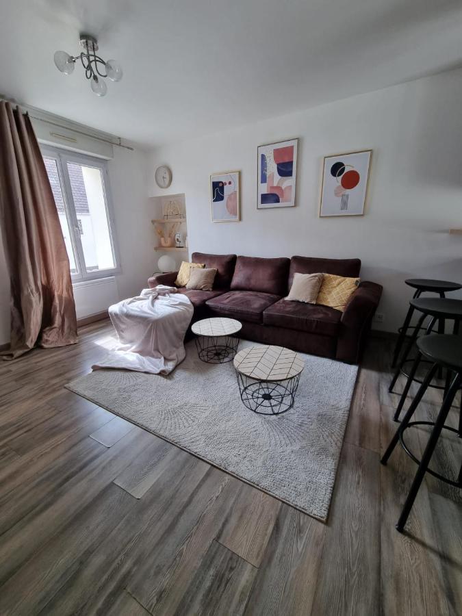 Duplex 40M2 Cocooning Coeur De Ville Avec Parking Neauphle-le-Château Exterior photo