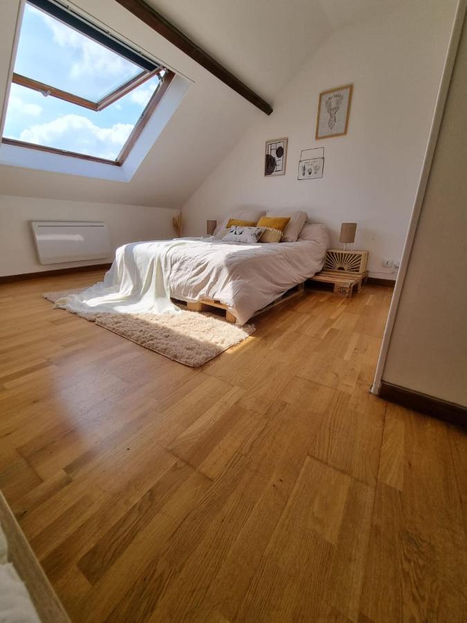 Duplex 40M2 Cocooning Coeur De Ville Avec Parking Neauphle-le-Château Exterior photo